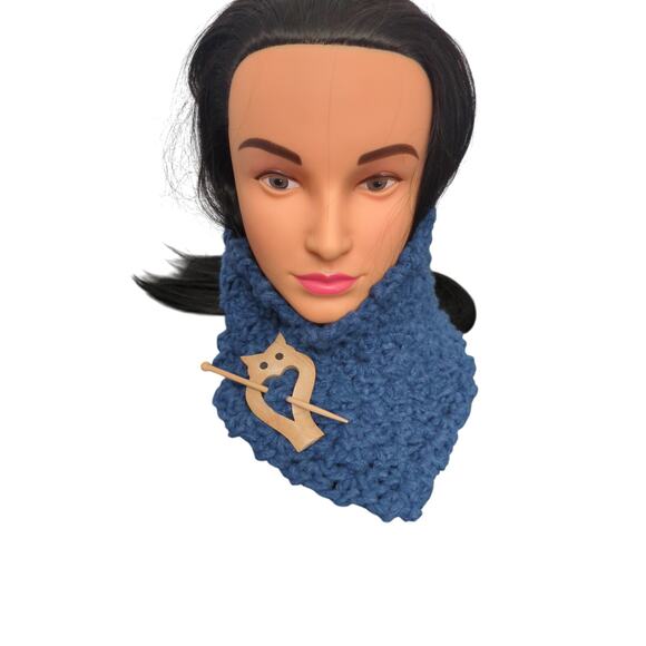 Neck warmer with owl pin and fingerless glove set - Picture 1 of 3